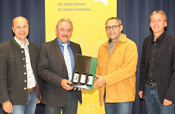 Meiseldorf: Bürgermeister und Vize mit Präsident Pressl bei Bezirkskonferenz
