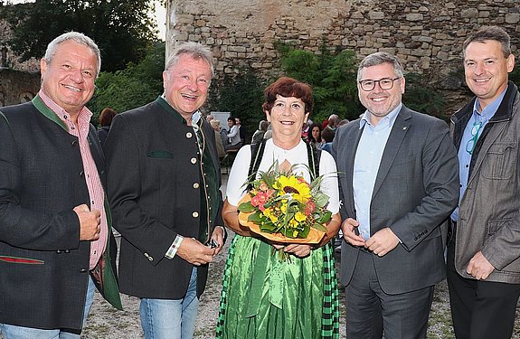 ÖVP-Heuriger auf der Garser Burg wieder top