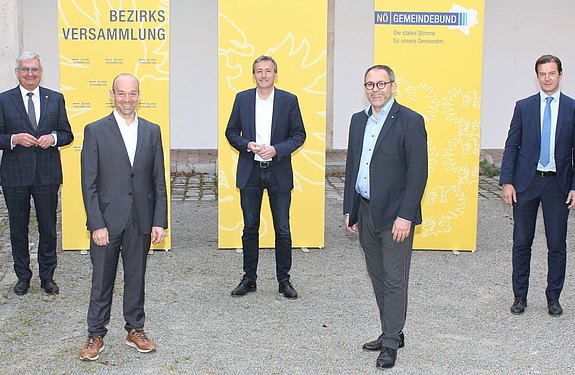 Gemeindebund: Neuer Obmann Bgm. Niko Reisel mit neuem Bezirksvorstand